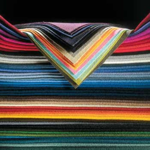 Musterkarten der adero design Stoff- und Lederkollektion