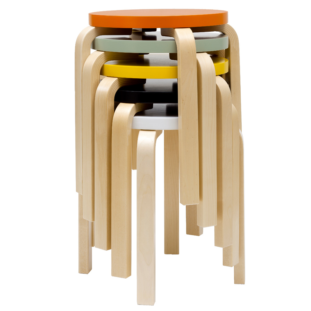 Stool E60 Hocker mit 4 Beinen - Artek - Alvar Aalto