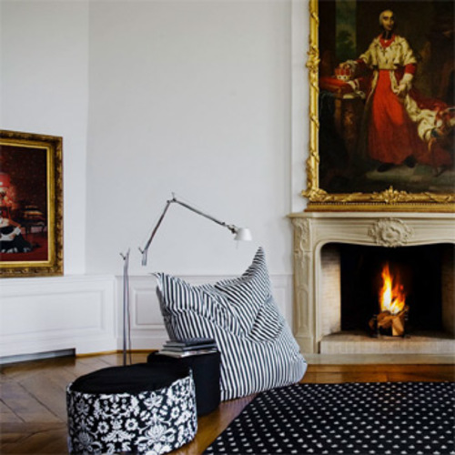 Black and White Sitzsack - Sitting Bull Fashion Bag - Sieger Design Sitzkissen Bodenkissen