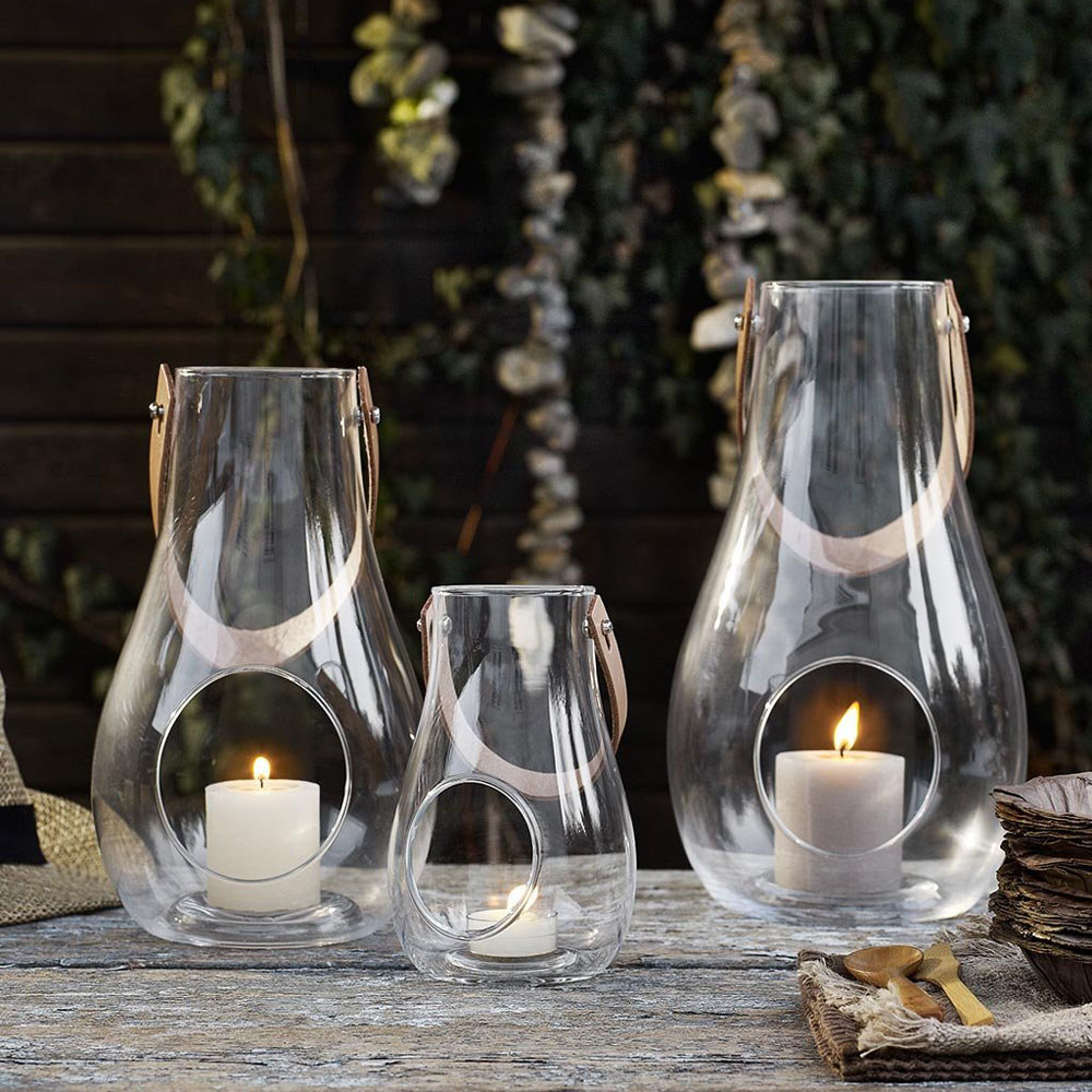 Design With Light Klare Laterne mit Lederhenkel [Höhe 16 cm] - Holmegaard 4343502 - Maria Berntsen