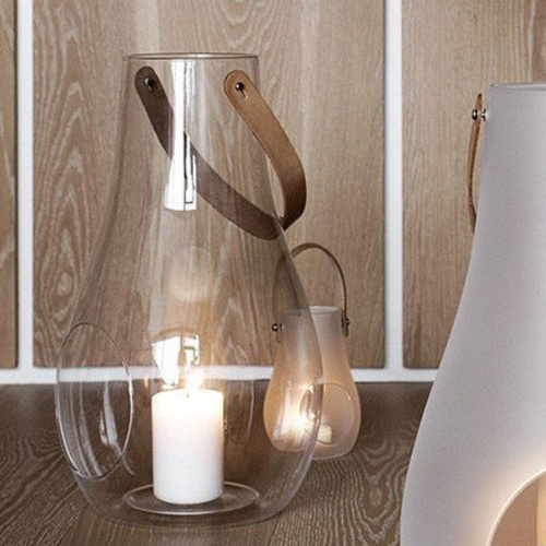 Design With Light Klare Laterne mit Lederhenkel [Höhe 45 cm] - Holmegaard 4343511 - Maria Berntsen