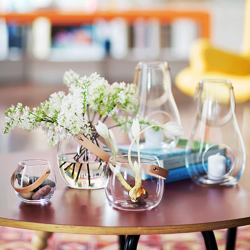 Design With Light Klare Glasschale mit Lederhenkel [Höhe 10 cm] - Holmegaard 4343516 - Maria Berntsen