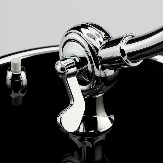 Kaiser Idell Luxus Tischleuchte Schwarz - Fritz Hansen 6631 Schwarz - Christian Dell