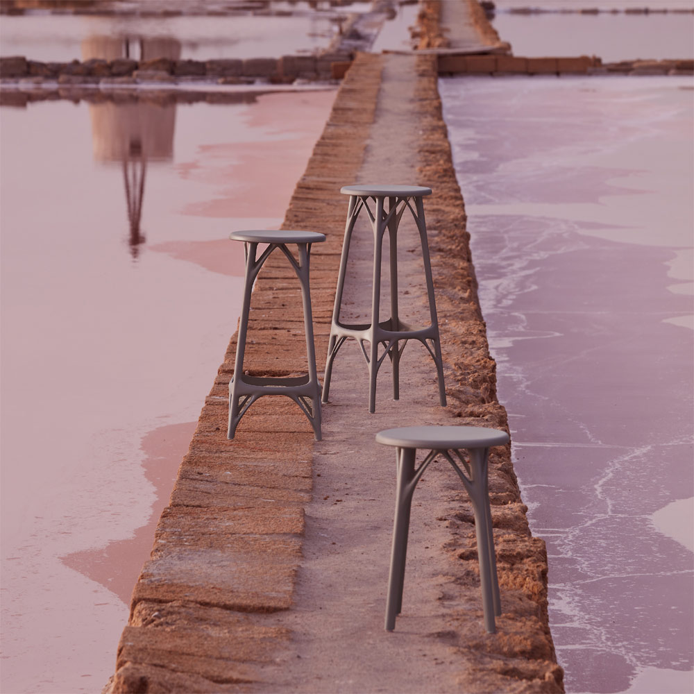 A.I. Stool Light Barhocker Weiß [Höhe 75 cm] - Kartell 5903BI - Philippe Starck