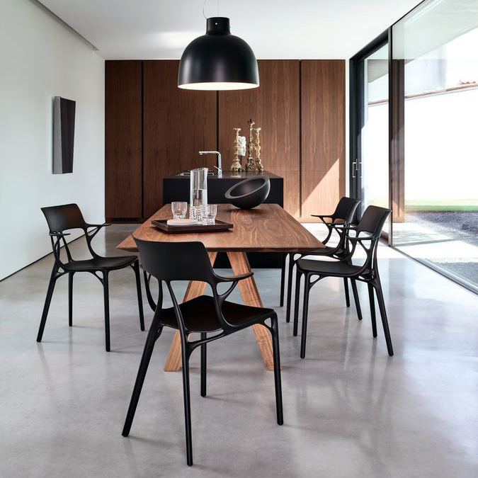 A.I. Stuhl Schwarz - Kartell 5886 NE - Philippe Starck