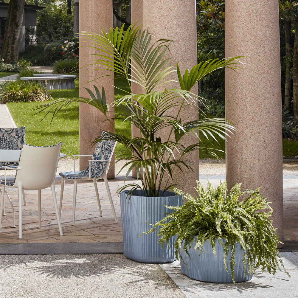 Corteza Kleiner Übertopf in Anthrazit / Elfenbein / Puder / Flieder / Burgund - Kartell 05222AN / 05222AV / 05222CI / 05222LI - Patricia Urquiola