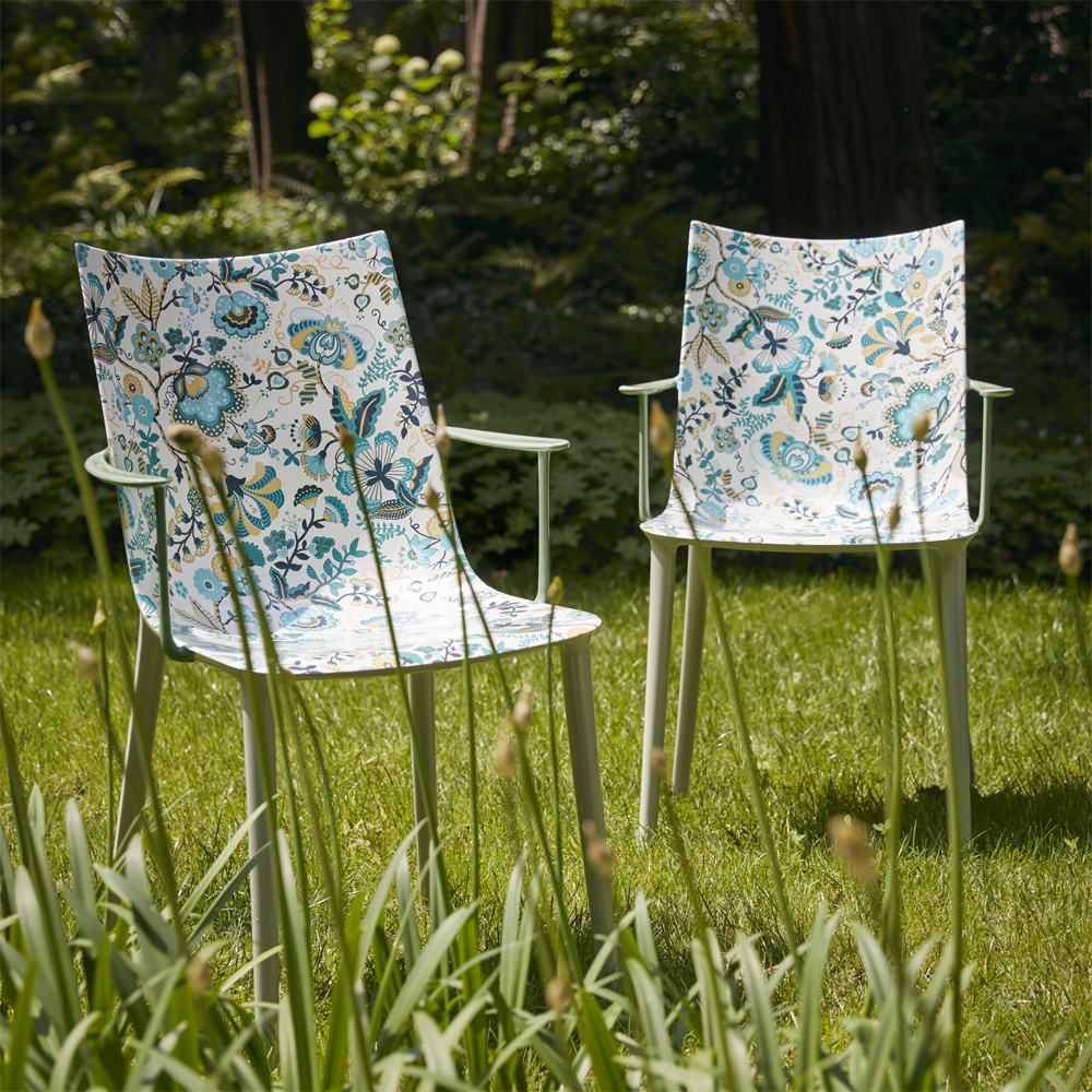 H.H.H. Graphic Impression Stuhl in Weiß / Bordeaux / Blau / Grün - Kartell 05919BE / 05919XQ / 05919UH / 05919VM / 05919BP / 05919UK / 05919UO - Philippe Starck