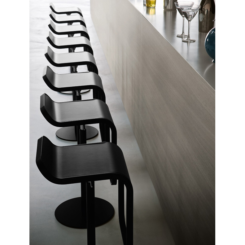 Lem Barhocker in Schwarz - Lapalma - Shin & Tomoko Azumi