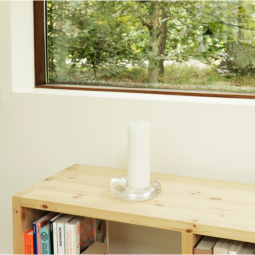 Odd Candle Holder Kerzenständer mit Kalenderkerze - Normann Copenhagen 608715 / 608722 - Design Studio Normann Copenhagen