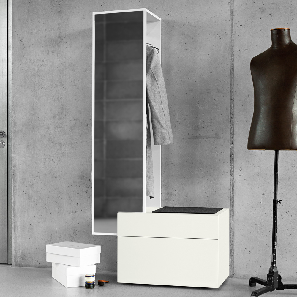 Sellamatt Iltios Garderobenmöbel mit zwei Schubladen und Spiegelelement - Sellamatt 930-II I8 250 02 - Thomas Küchler
