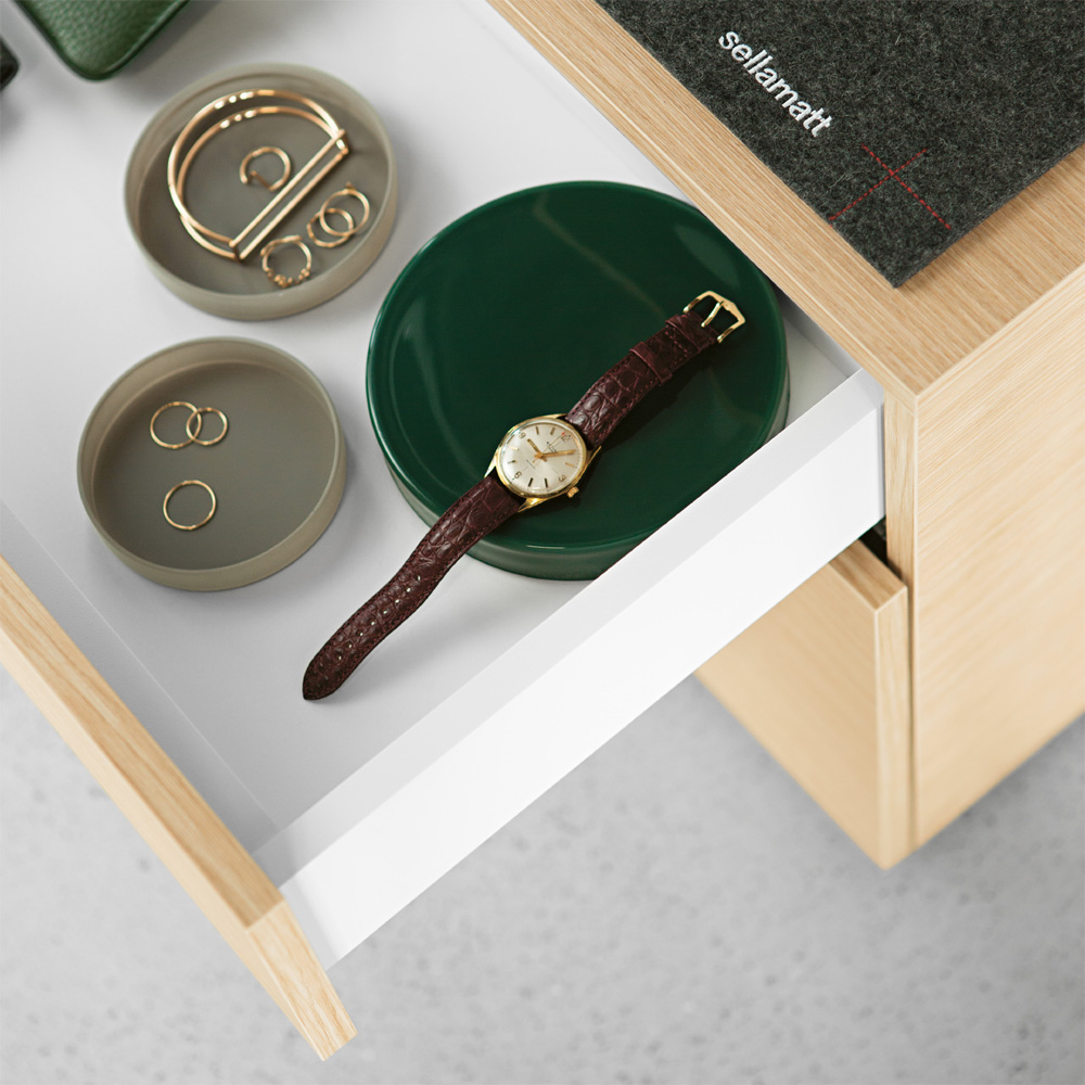 Sellamatt Iltios Garderobenmöbel mit zwei Schubladen und Spiegelelement - Sellamatt 930-II I8 250 02 - Thomas Küchler