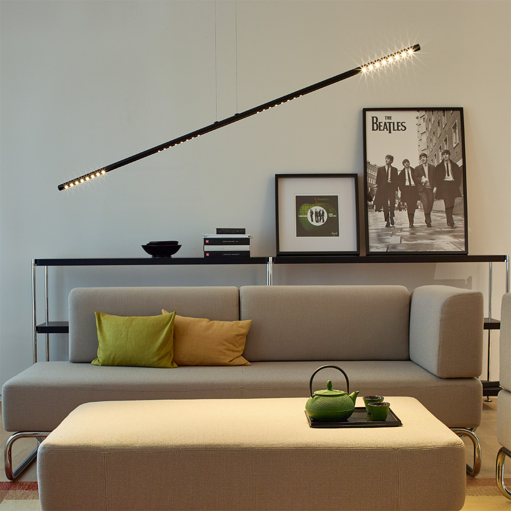 LUM 135 Lange Pendelleuchte HLUM19 L SW Schwarz Lackiert [Länge 135 cm] - Tecnolumen HLUM19 L SW - Ulf Möller