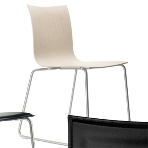 Thin S21 Kufenstuhl [Sitzschale Holz] - Lapalma - Karri Monni Holzstuhl