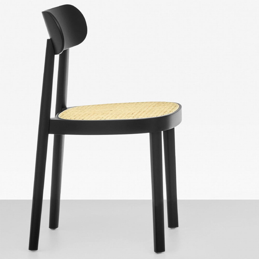 Programm 118 Holzstuhl mit Rohrgeflechtsitz Schwarz Gebeizt - Thonet Programm 118 Gebeizt Schwarz [TP 29] - Sebastian Herkner