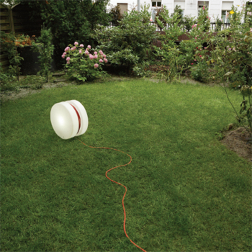 Yoyo Bodenleuchte mit rotem Kabel - Authentics - Catarina von Matern Lindström Outdoorleuchte