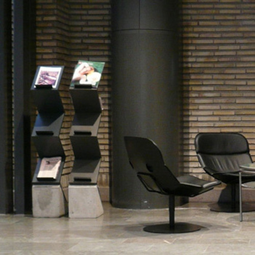 Zink Regal mit Betonfuß - Källemo - Jonas Bohlin