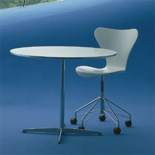 3117 Modell Serie 7 Drehstuhl mit Rollen - Arne Jacobsen - Fritz Hansen