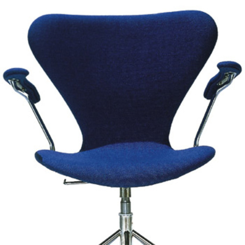 3217 Modell Serie 7 Armlehnenstuhl mit Rollen - Fritz Hansen - Arne Jacobsen