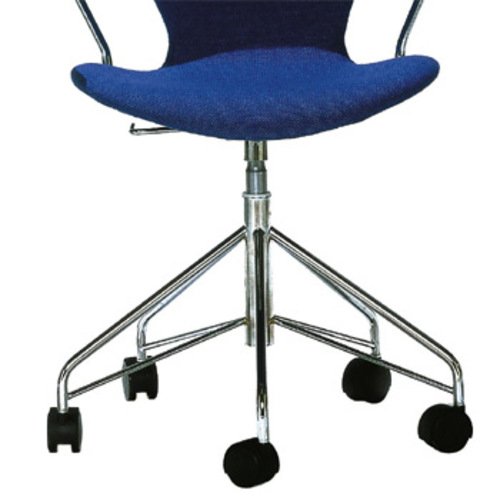 3217 Modell Serie 7 Armlehnenstuhl mit Rollen - Fritz Hansen - Arne Jacobsen